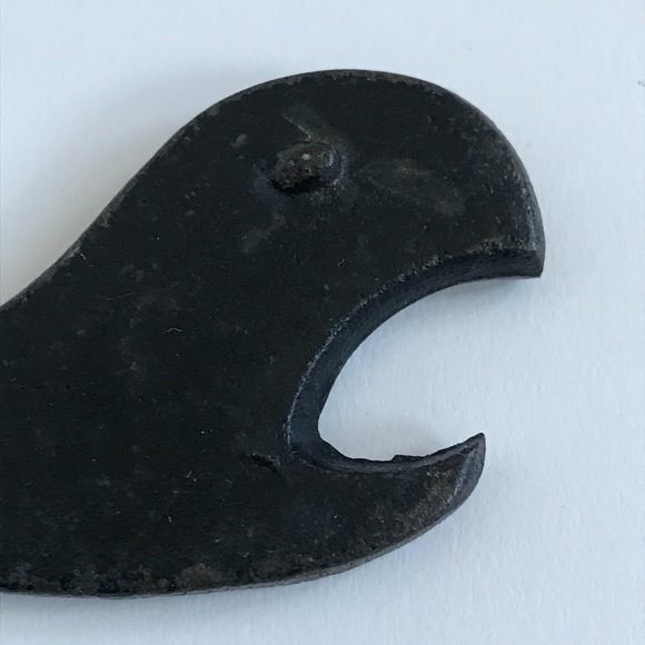 Vintage Mid-Century Modern Cast Iron Whale Pocket Bottle Opener - Picture 3 of 5